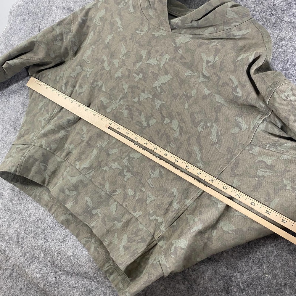 Athleta Sweatshirt Medium Green Camo Printed Farallon Hoodie Long Sleeve - Picture 7 of 11